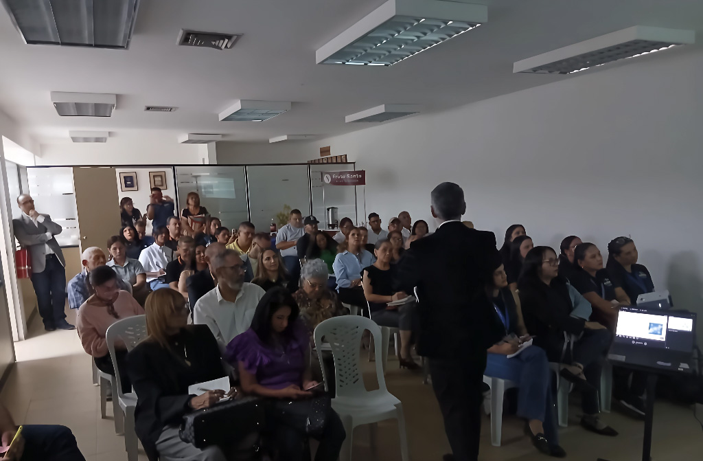 whatsapp image 2025 09 29 at 19.17